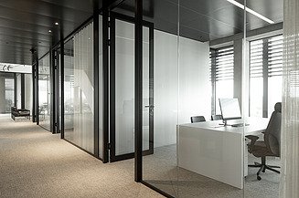 Foto der Büros im Hauptsitz von H. Essers in Genk, Belgien